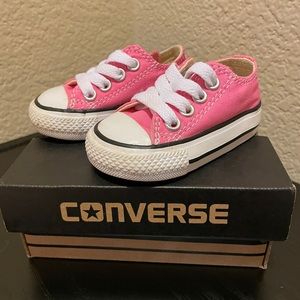 Like New Converse Chuck Taylor All Star Ox Low Pink Infant 2